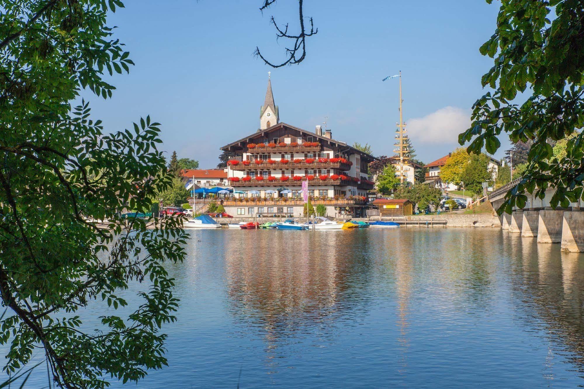Seehotel Wassermann Зеон-Зебрукк Экстерьер фото